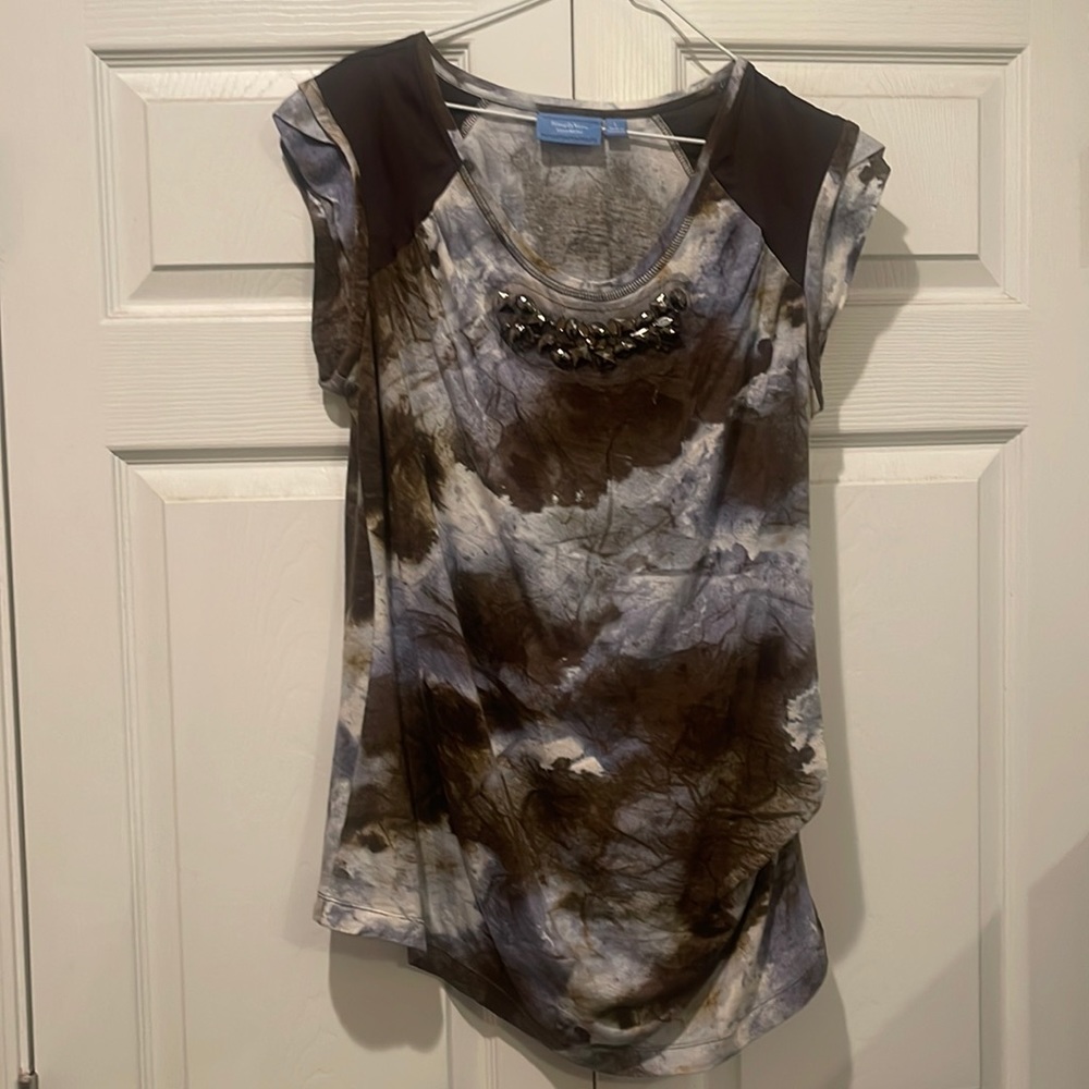 Simply Vera Wang sleeveless blouse, brown , sky blue